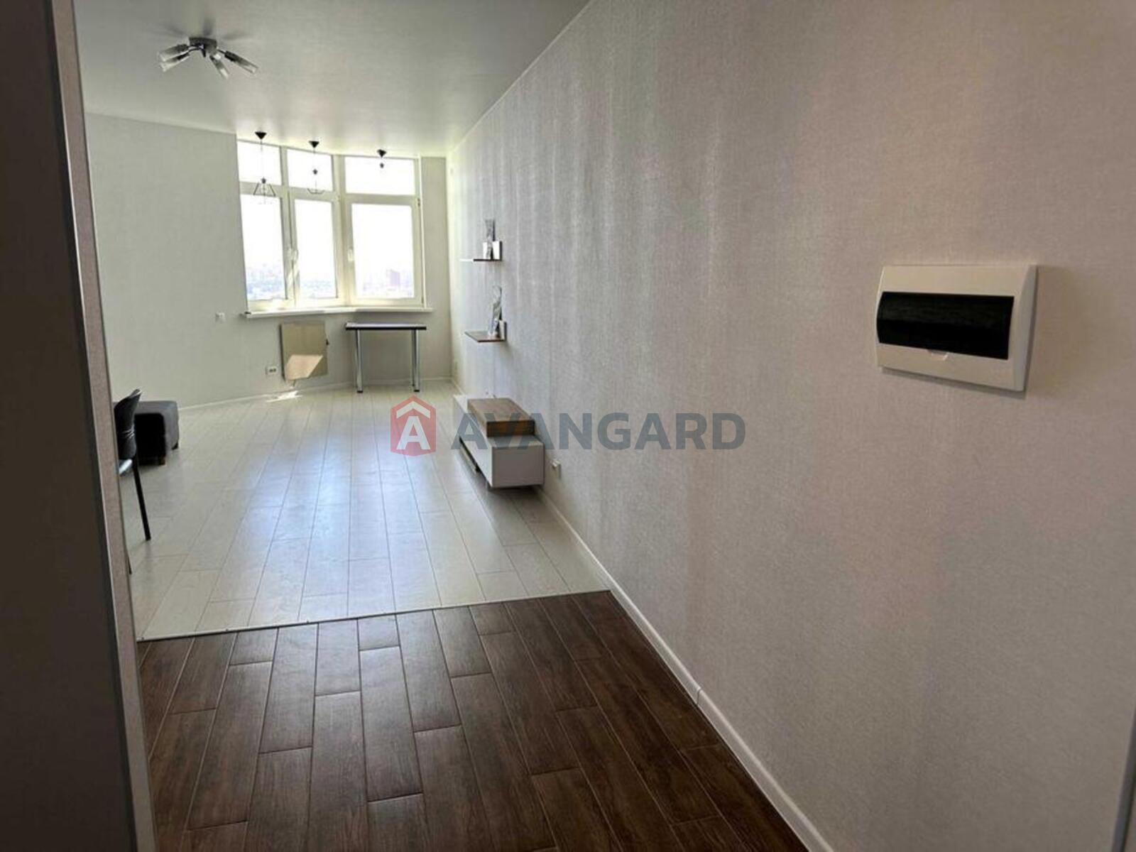 1 ��. ��������, 59/-/11 ��. �., 27/27 ������ ���� 5