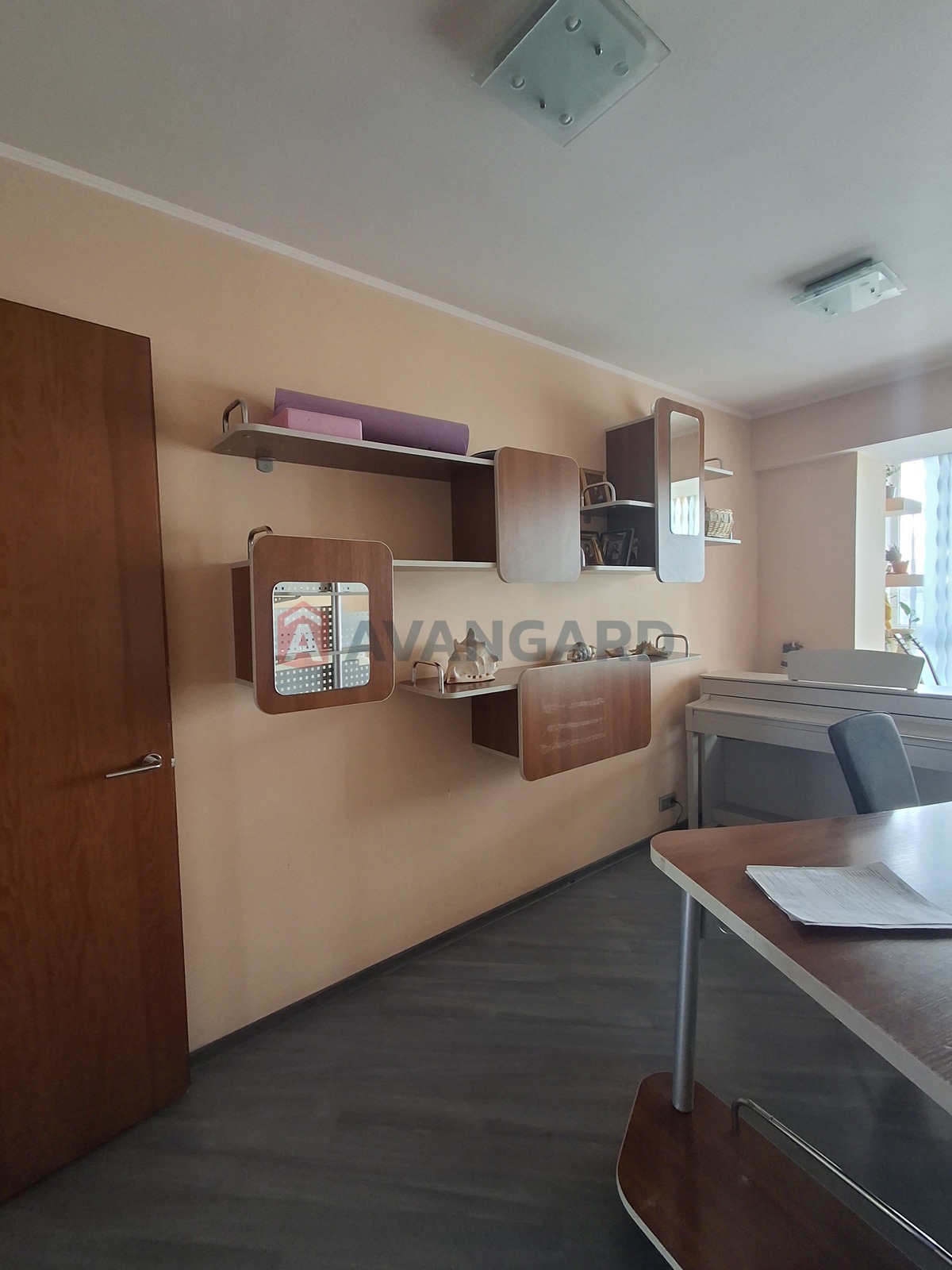 2 ����. ��������, 84/46/31 ��. �., 9/9 ���� ���� 13