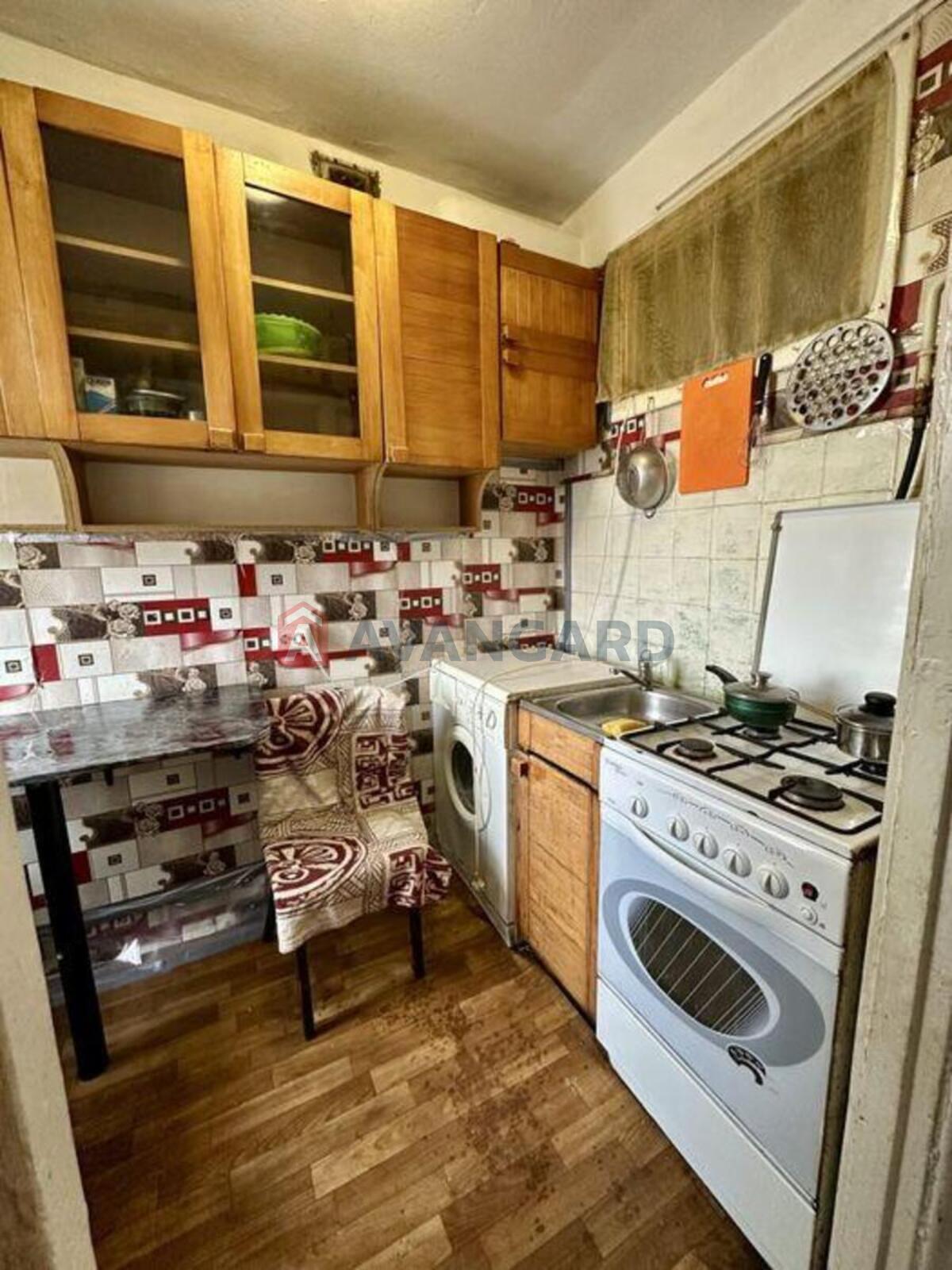 1 ��. ��������, 20/-/4 ��. �., 5/5 ������ ���� 6