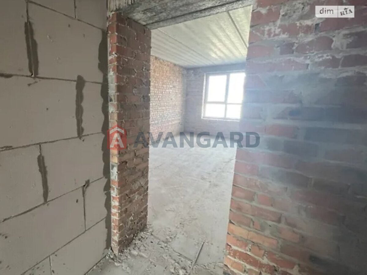 1 ��. ��������, 48/20/18 ��. �., 3/11 ������ ���� 8