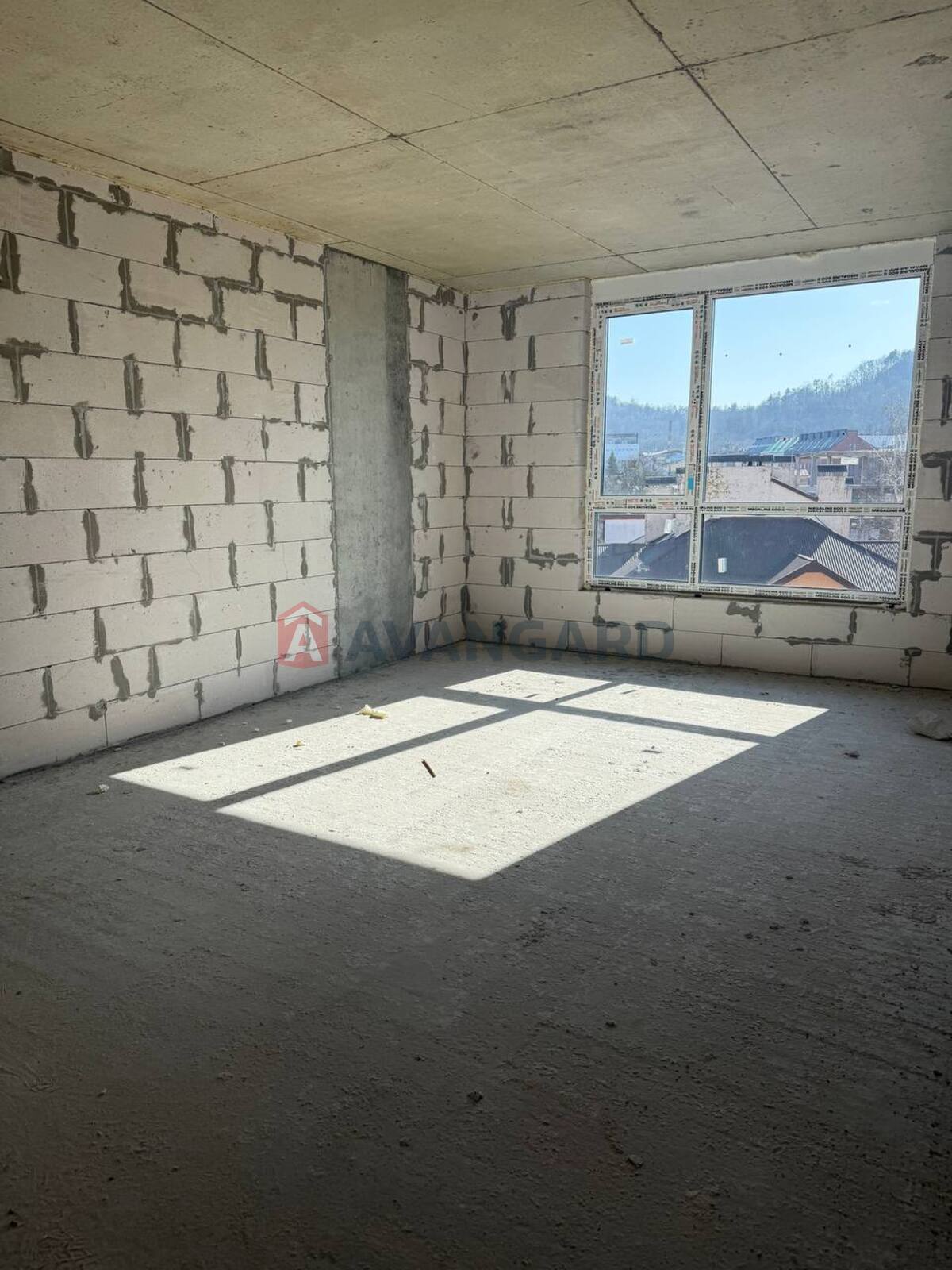 3 ��. ��������, 95,93/55,24/13,89 ��. �., 5/9 ������ ���� 7