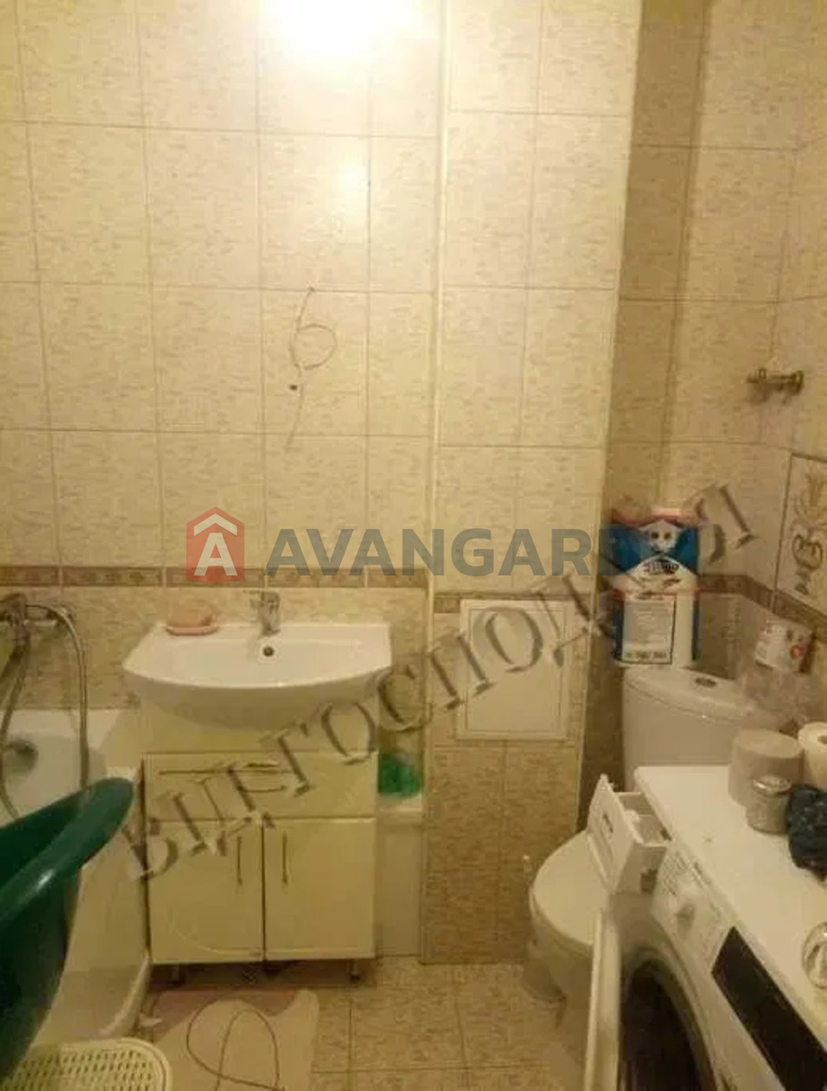 1 ��. ��������, 46/-/7 ��. �., 4/5 ������ ���� 17