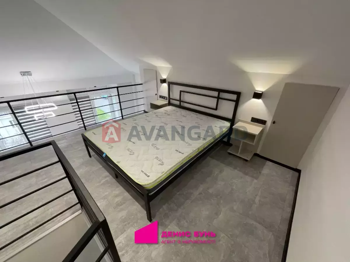 1 ��. ��������, 63/-/- ��. �., 5/5 ������ ���� 22