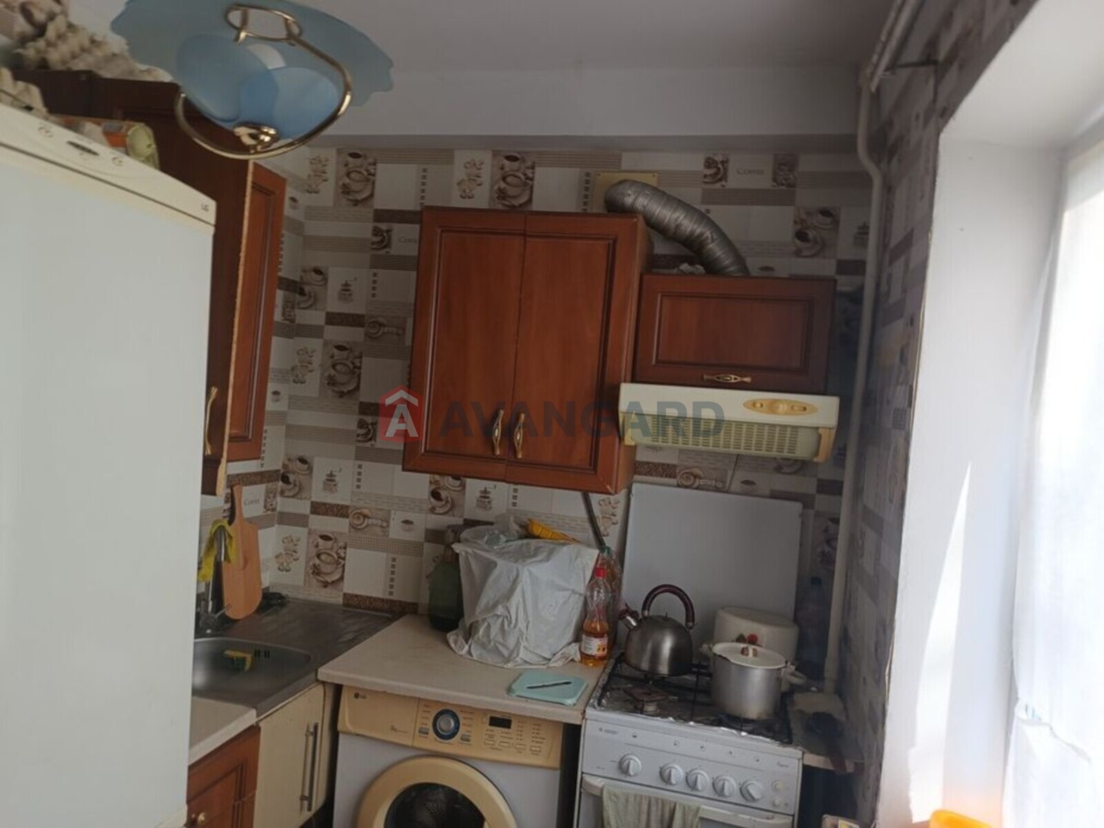 1 ��. ��������, 28/-/6 ��. �., 3/5 ������ ���� 5