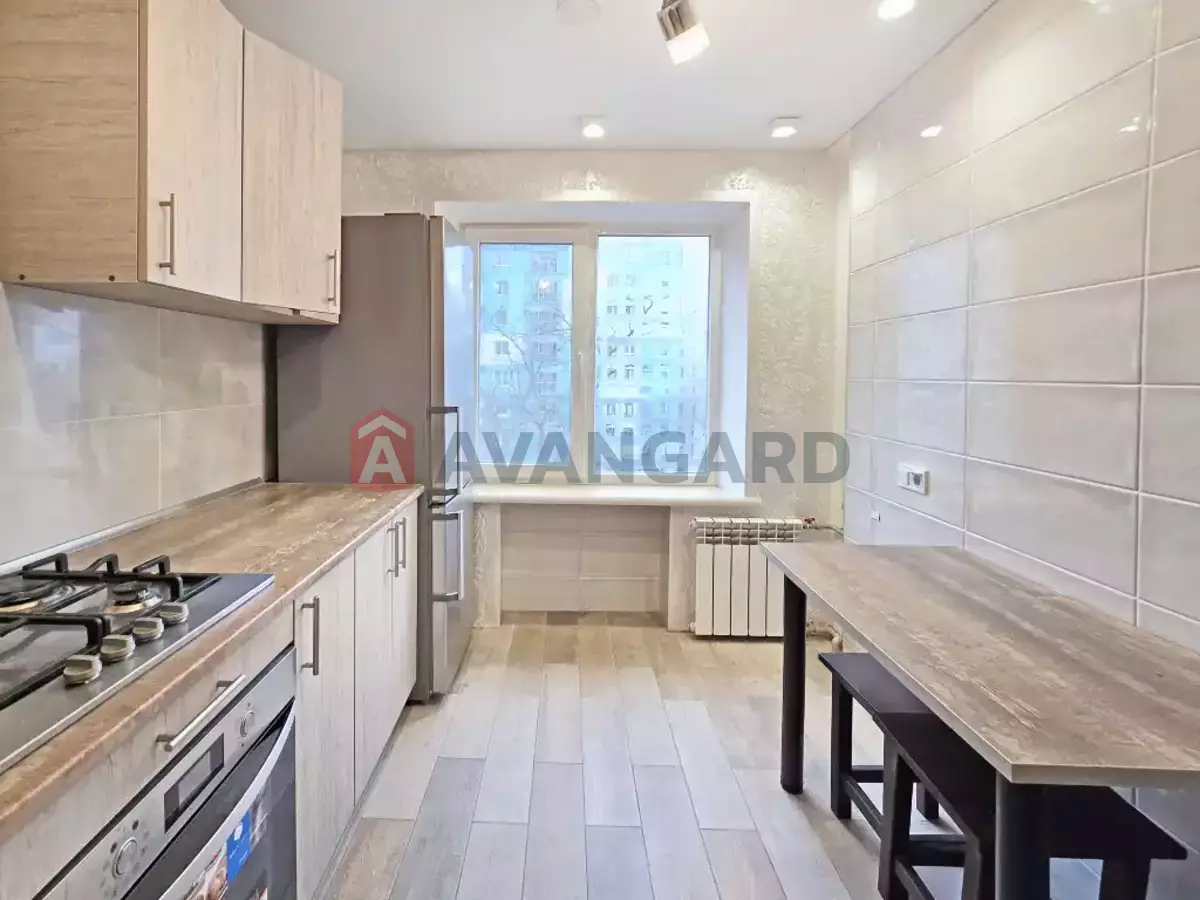 2 ��. ��������, 50/28/8 ��. �., 3/9 ������ ���� 2