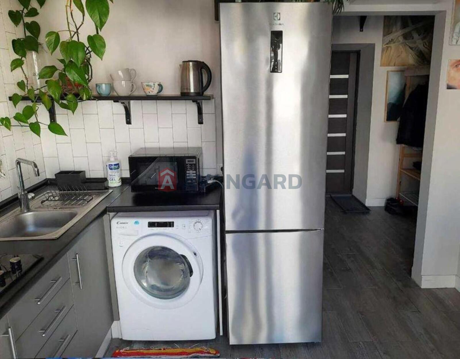 1 ��. ��������, 28/-/8 ��. �., 5/6 ������ ���� 15