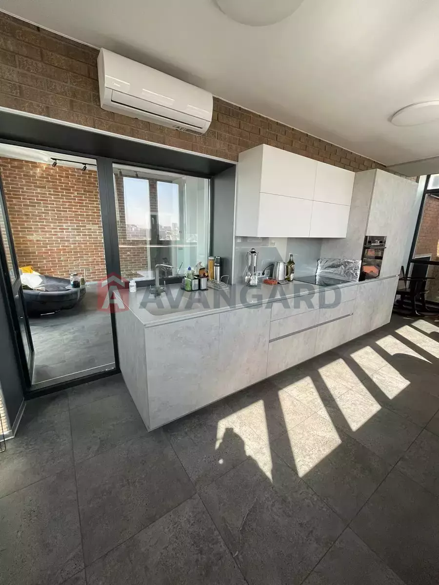 3 ��. ��������, 95/-/24 ��. �., 8/9 ������ ���� 2