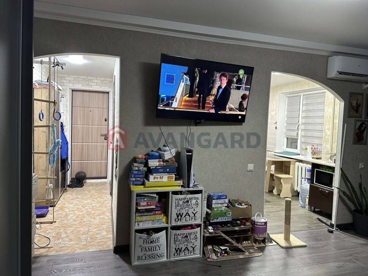 3 ��. ��������, 46/-/11 ��. �., 3/5 ������ ���� 1