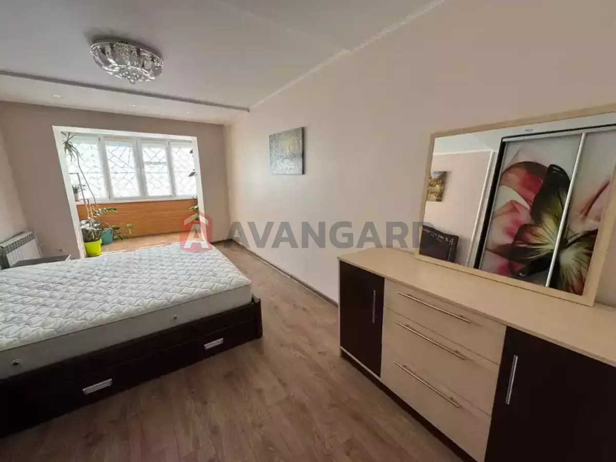 3 ��. ��������, 70/46/9 ��. �., 1/9 ������ ���� 9