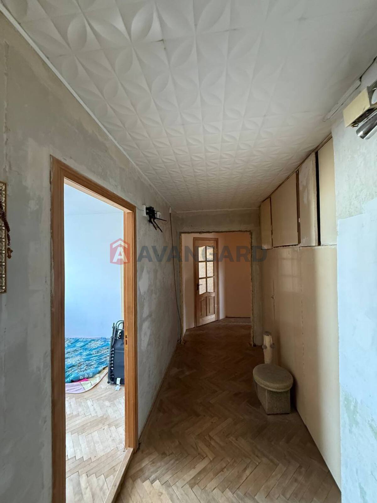 3 . , 66/-/9 . ., 6/9   13