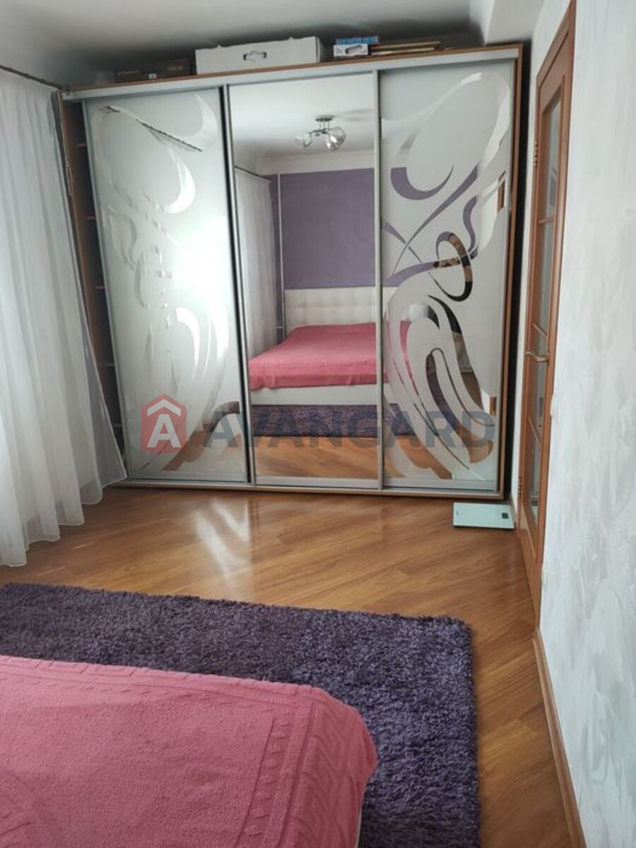 2 ��. ��������, 44/-/6 ��. �., 3/5 ������ ���� 12