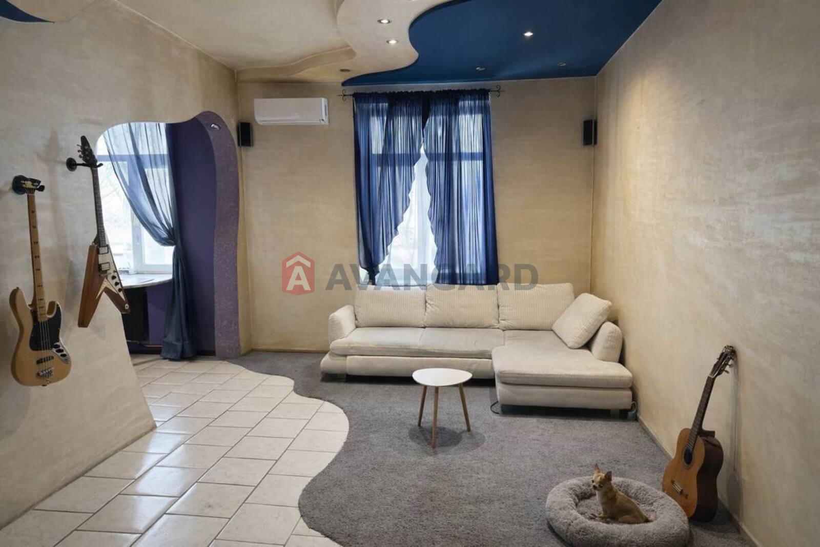 3 ��. ��������, 70/40/8 ��. �., 2/5 ������ ���� 1