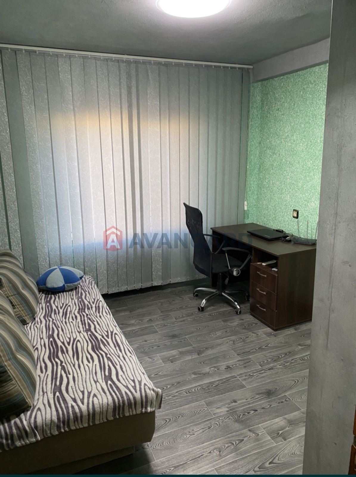 3 . , 68/-/8 . ., 4/9   4