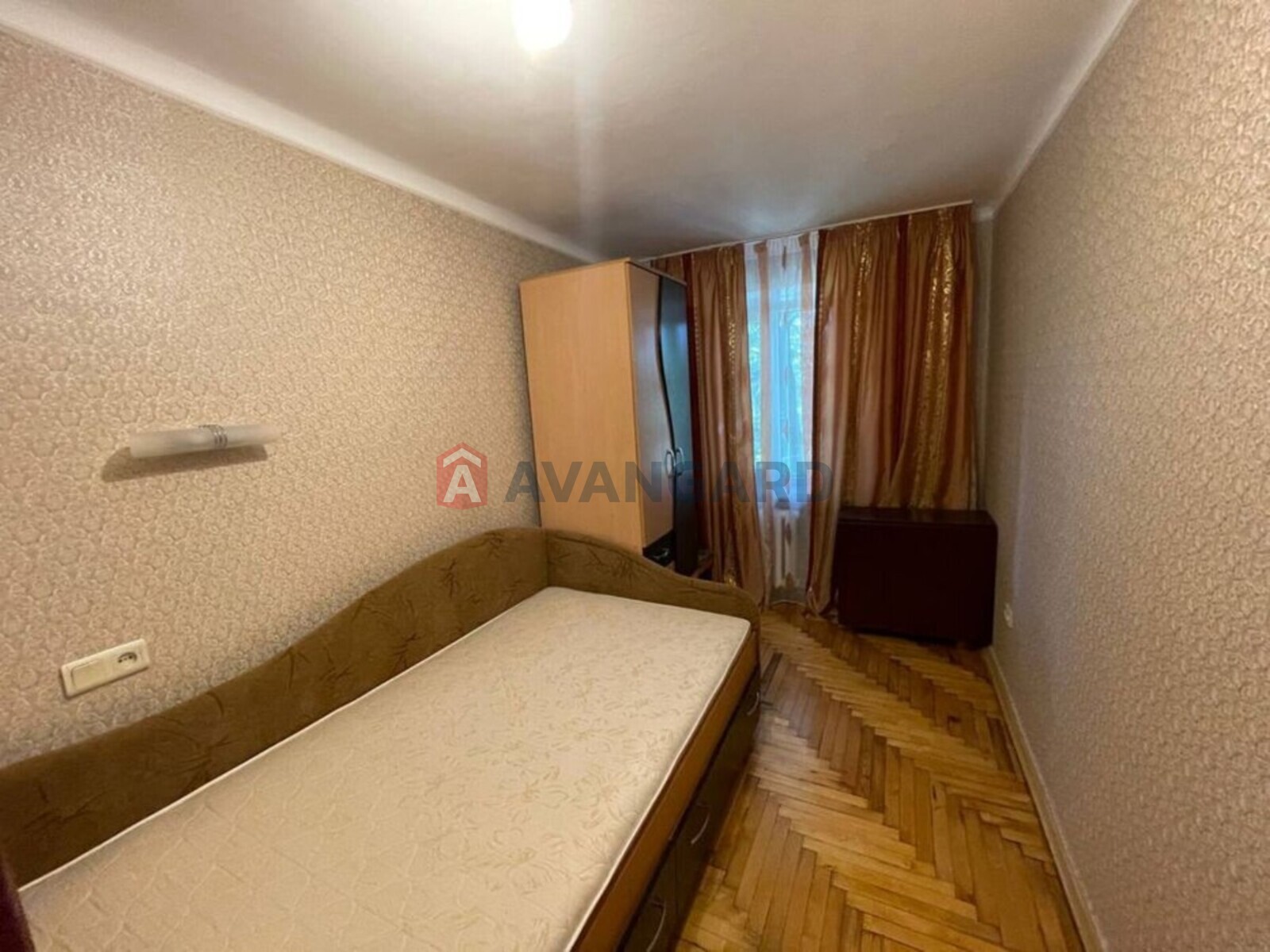 3 ��. ��������, 57/-/6 ��. �., 3/5 ������ ���� 5