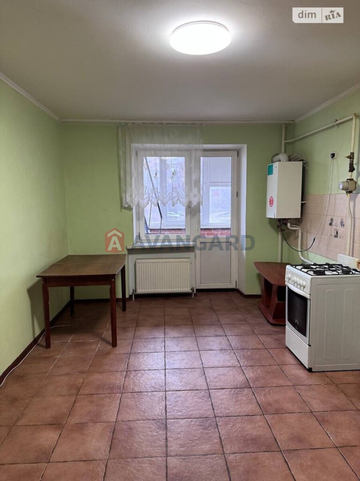 2 ��. ��������, 87/43/17 ��. �., 5/6 ������ ���� 14