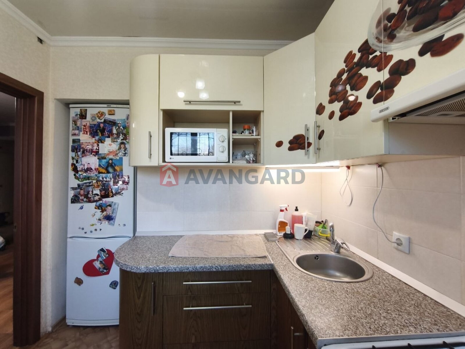 3 ��. ��������, 55/-/8 ��. �., 2/3 ������ ���� 2