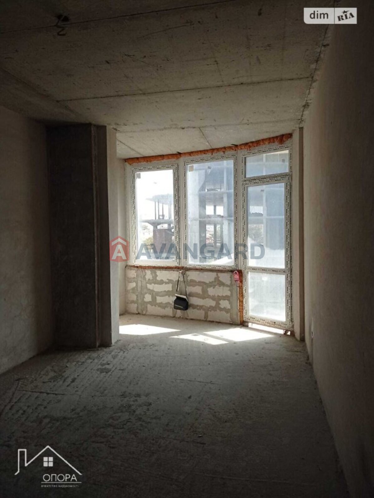 3 ��. ��������, 102/65/13 ��. �., 5/17 ������ ���� 2