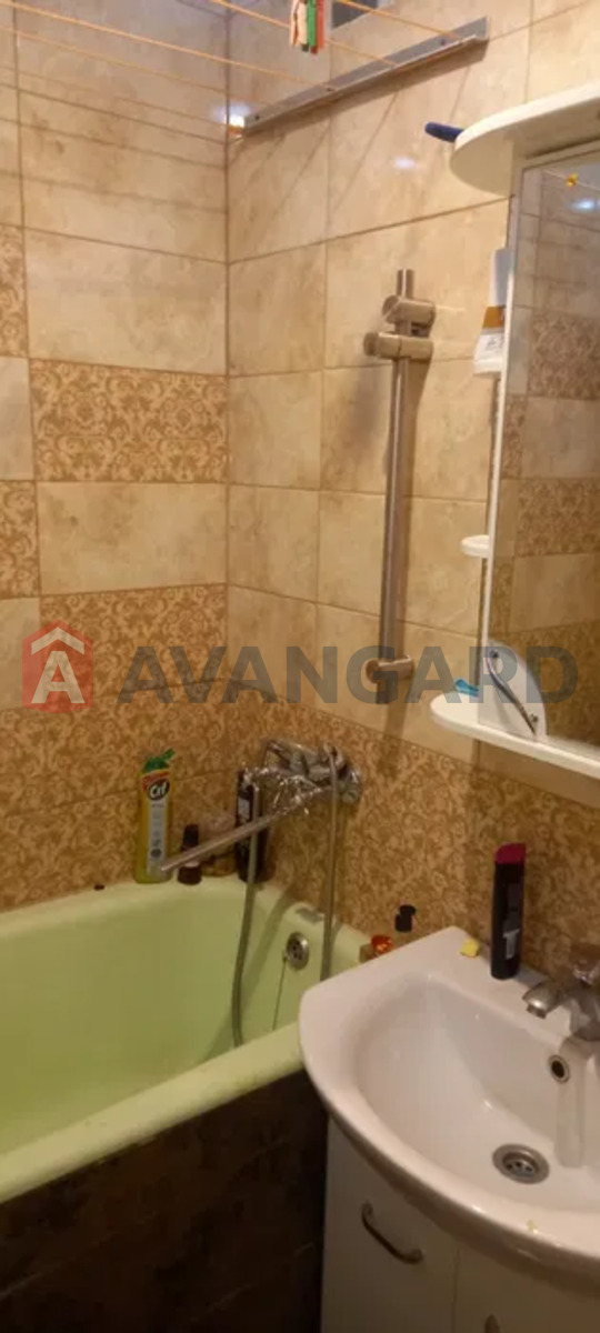 2 ��. ��������, 52/-/9 ��. �., 10/10 ������ ���� 7