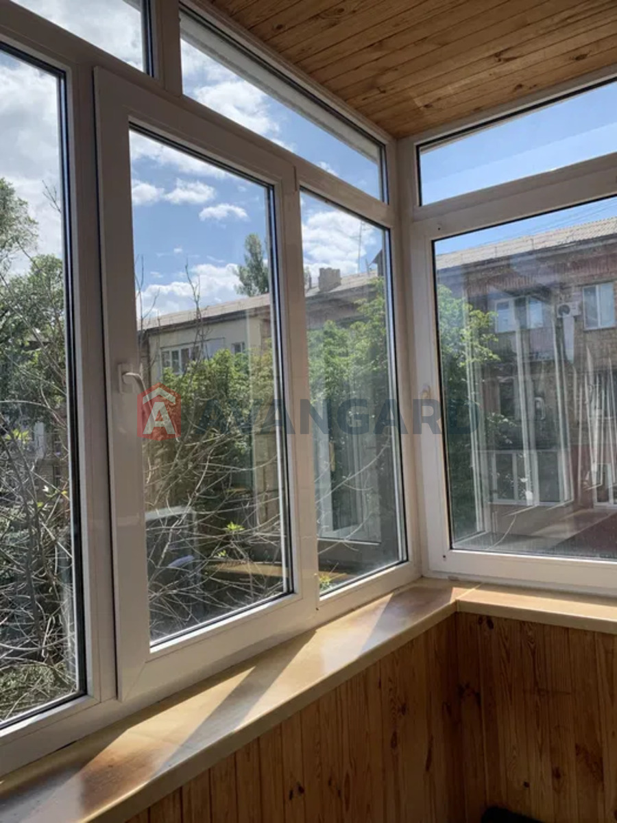 3 ��. ��������, 57/-/6 ��. �., 4/5 ������ ���� 7