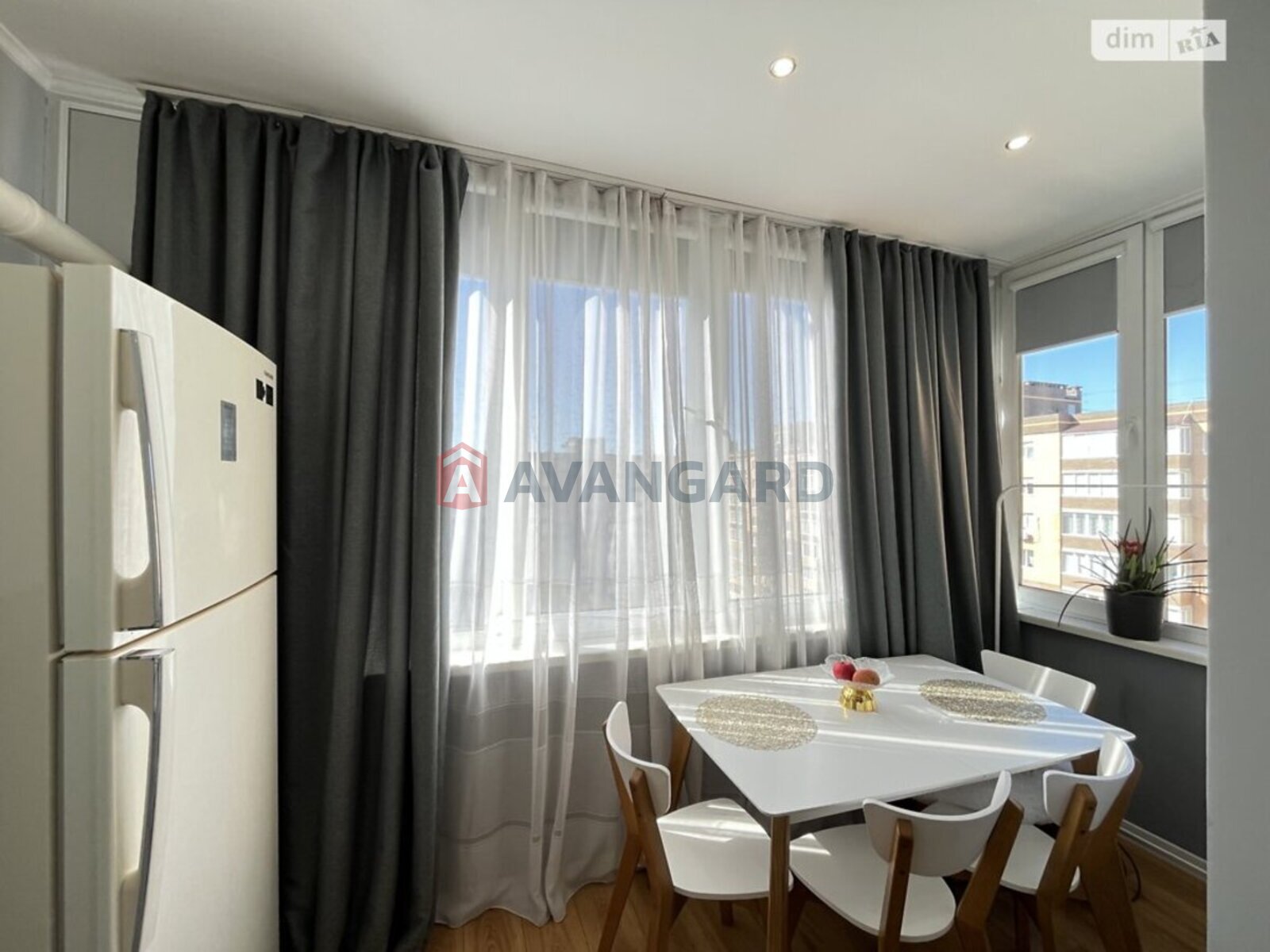 3 ��. ��������, 107/27/36 ��. �., 9/11 ������ ���� 5