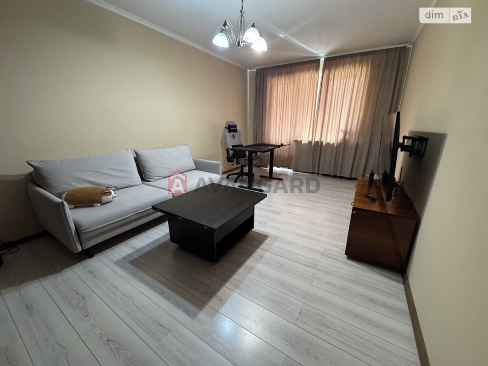 2 ����. ��������, 54/-/- ��. �., 7/9 ���� ���� 1