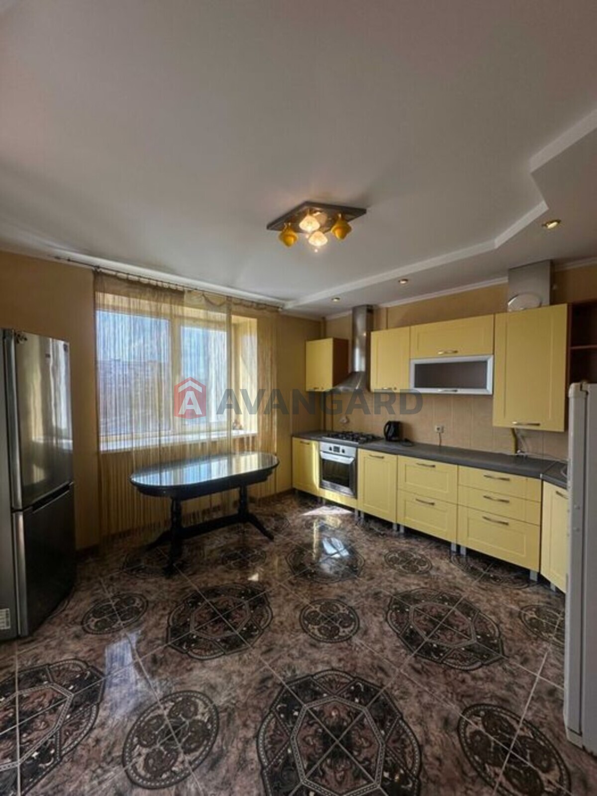 3 ��. ��������, 108/-/15 ��. �., 4/6 ������ ���� 9