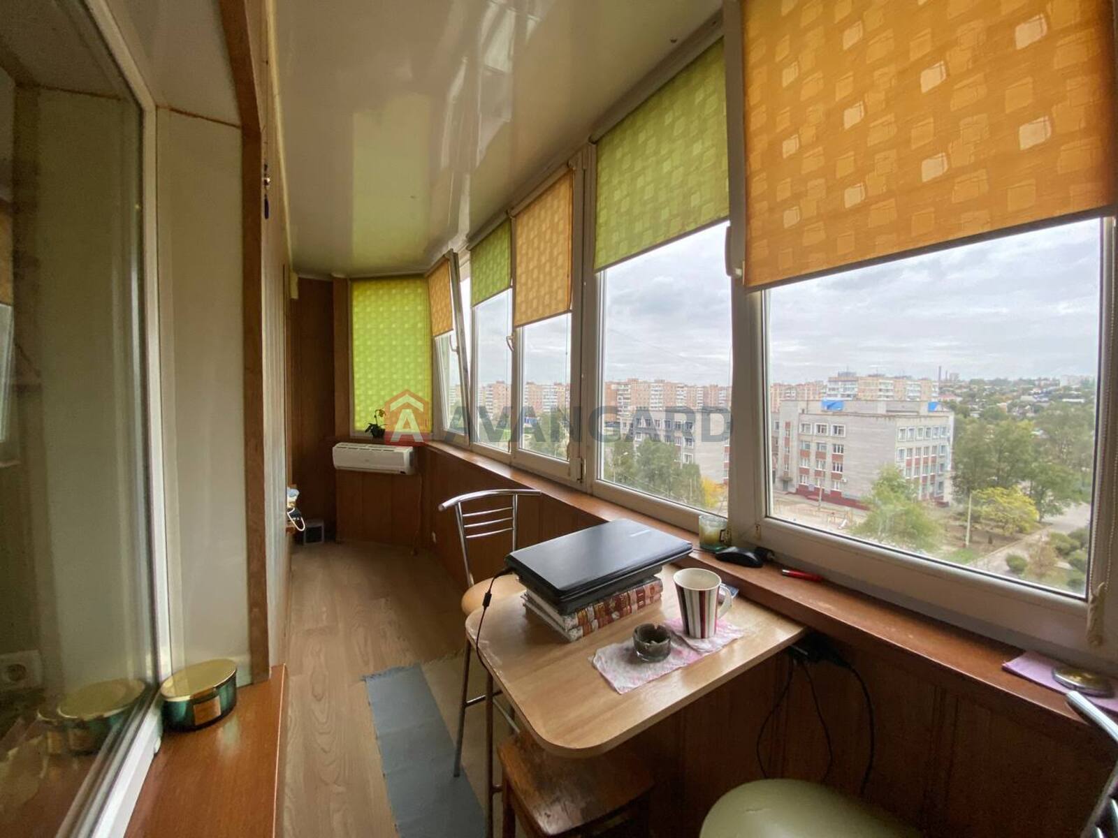 3 ��. ��������, 93,44/32,2/28,4 ��. �., 6/13 ������ ���� 6