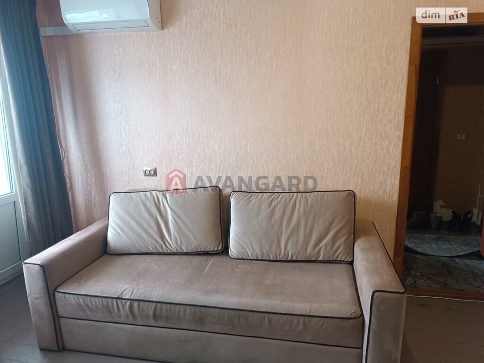 1 ��. ��������, 32/15/7 ��. �., 9/9 ������ ���� 8