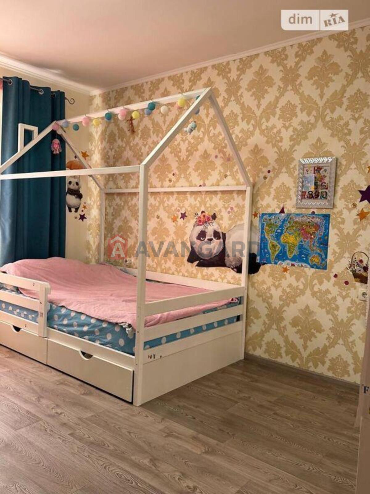 2 ����. ��������, 62/32/16 ��. �., 11/11 ���� ���� 11