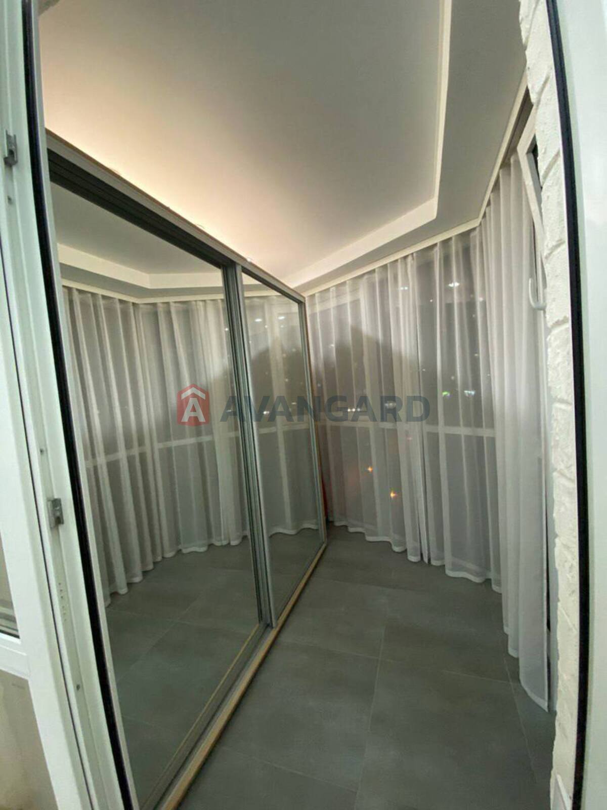 2 ��. ��������, 84/35/37 ��. �., 5/25 ������ ���� 16