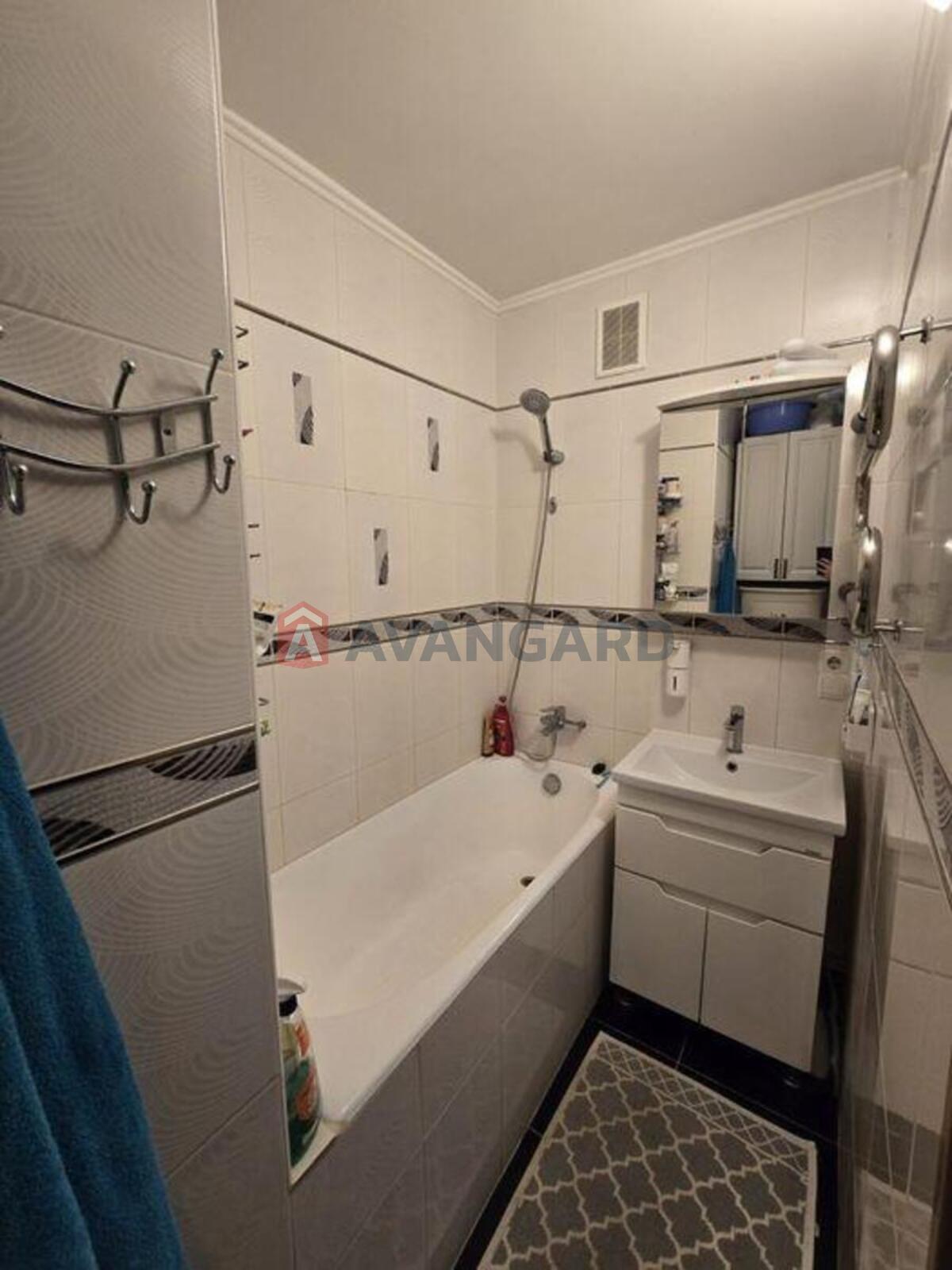 3 ����. ��������, 57/-/7 ��. �., 4/5 ���� ���� 10