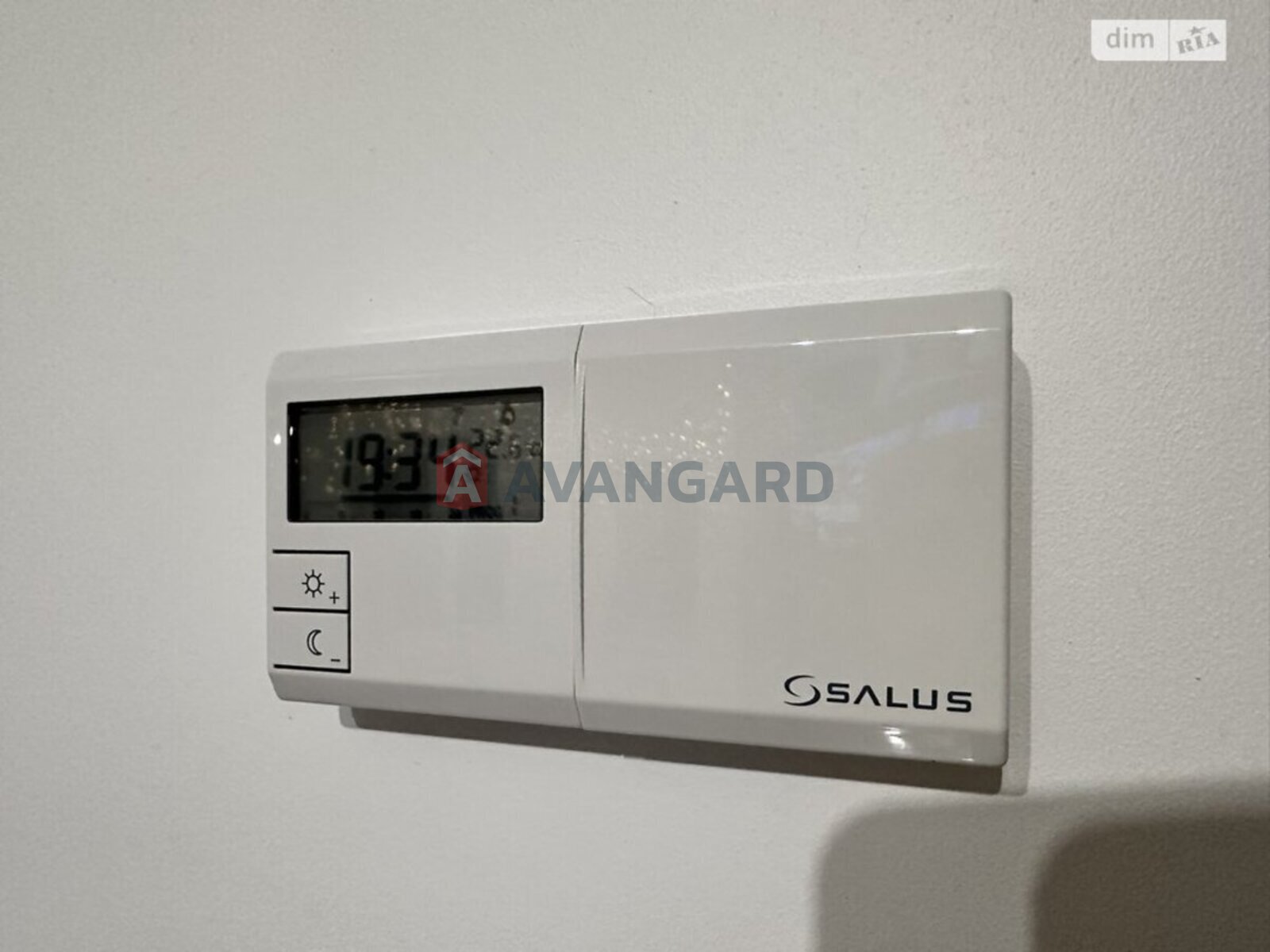 3 ��. ��������, 95/-/- ��. �., 9/10 ������ ���� 8