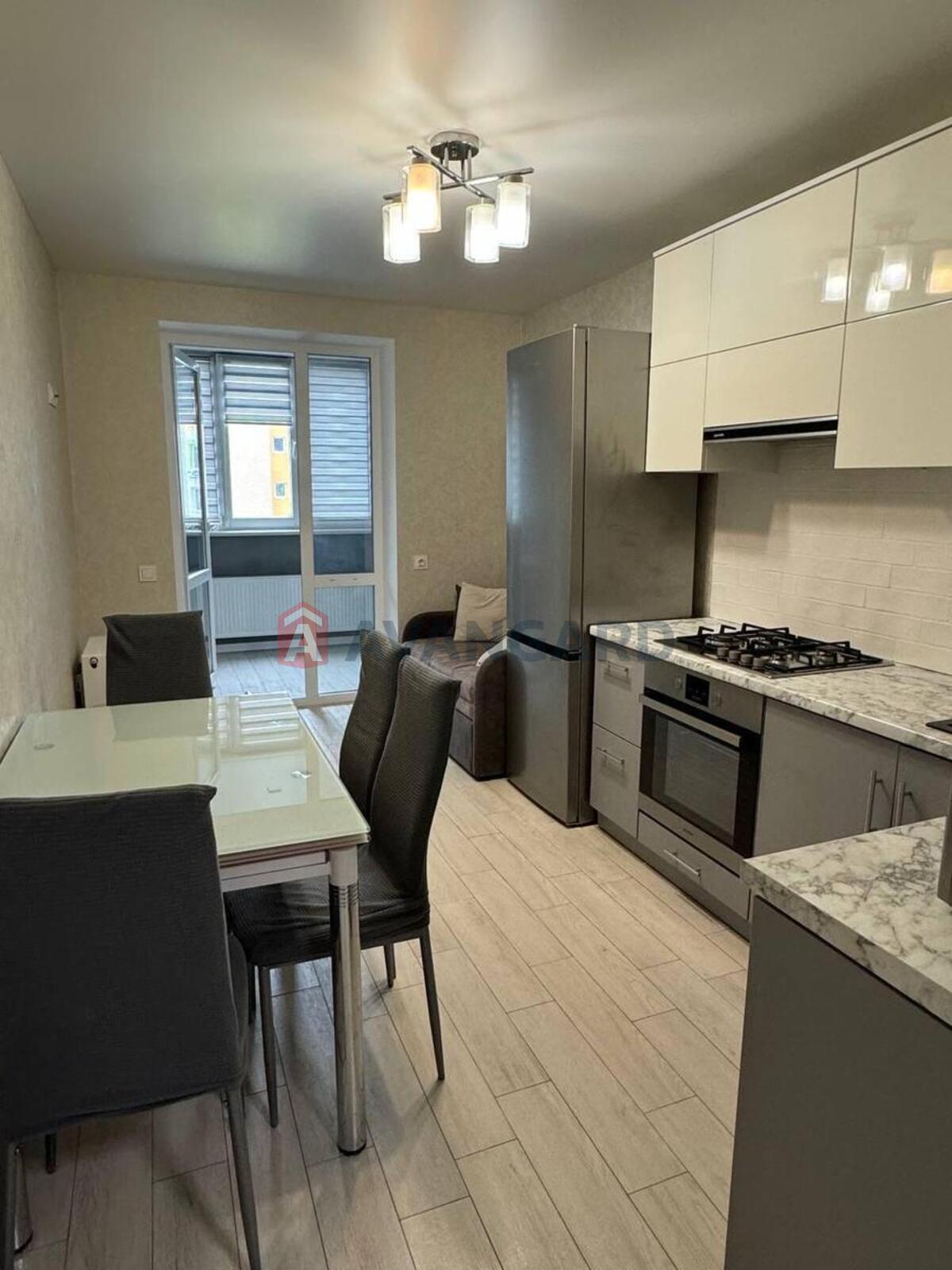 1 ����. ��������, 41,8/-/10 ��. �., 9/10 ���� ���� 4