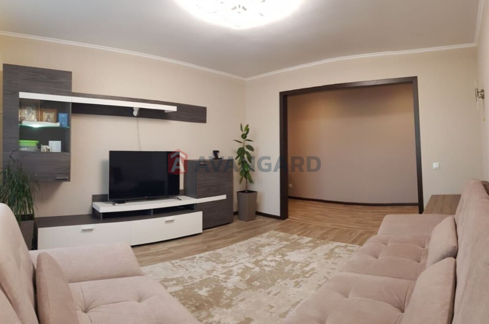 3 ����. ��������, 65/-/10 ��. �., 8/9 ���� ���� 6