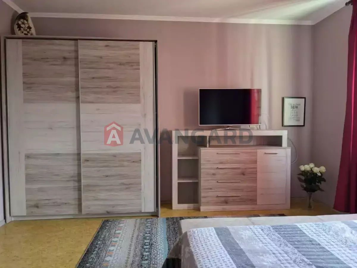 2 ��. ��������, 68/35/10 ��. �., 14/16 ������ ���� 4