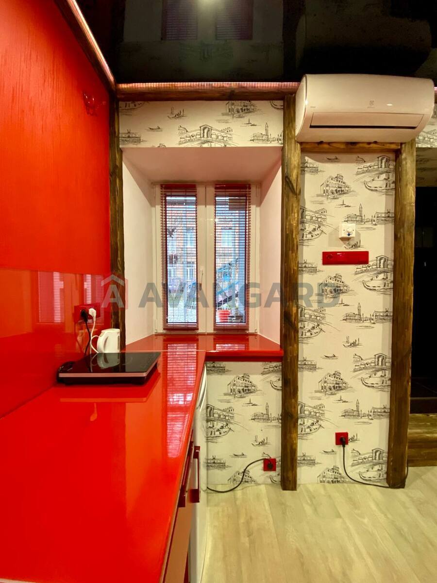 1 ��. ��������, 16/-/2 ��. �., 1/2 ������ ���� 17