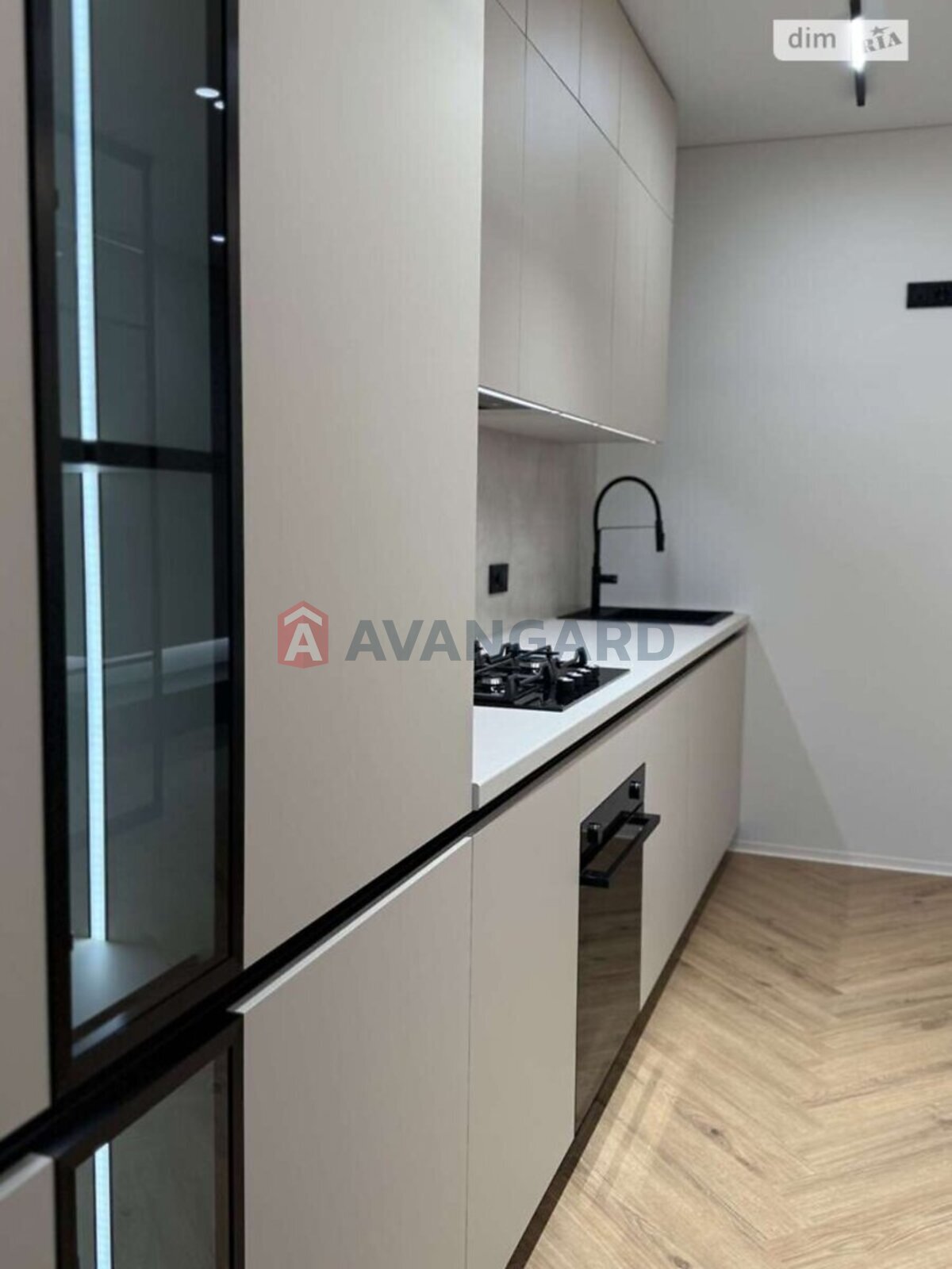 1 . , 42/-/16 . ., 8/10   10