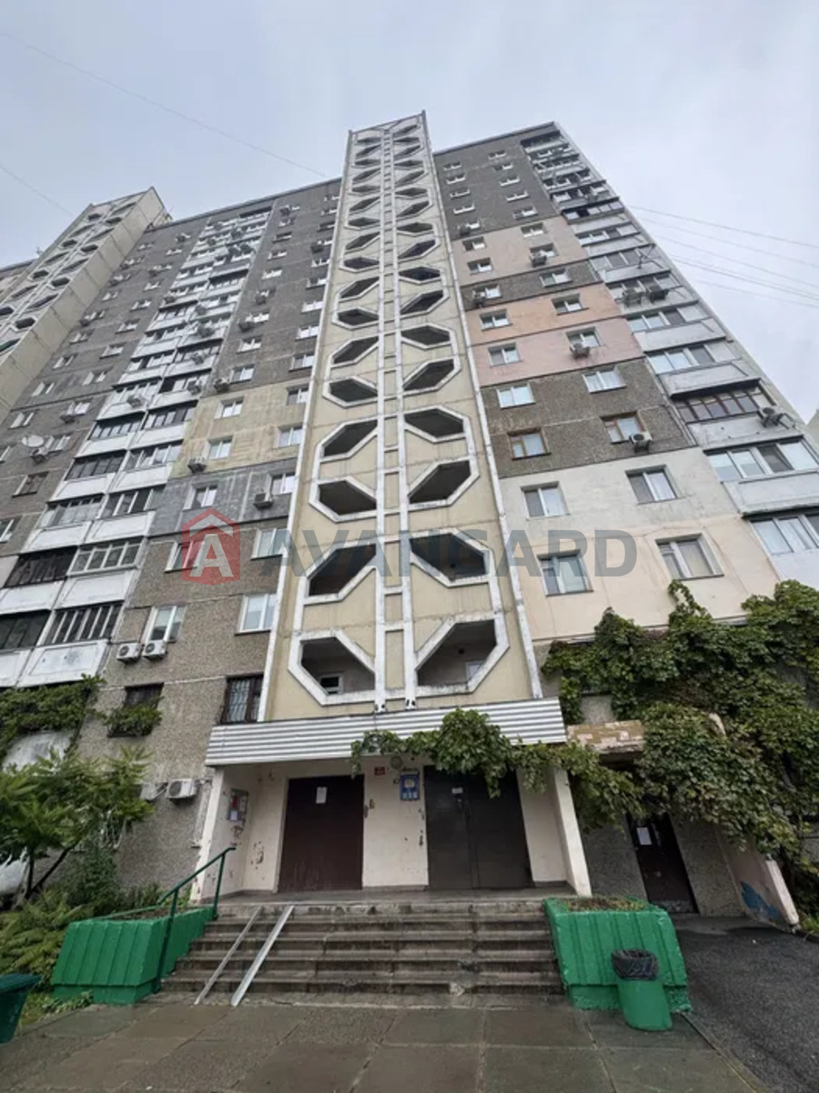 1 ��. ��������, 60/-/8 ��. �., 16/16 ������ ���� 15