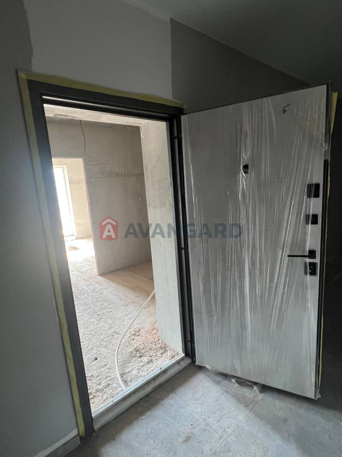 1 ��. ��������, 50.2/13.05/18.80 ��. �., 3/9 ������ ���� 13