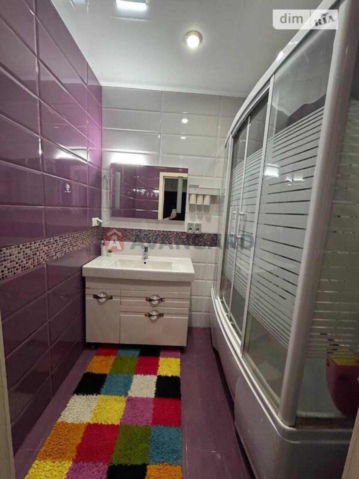 2 ����. ��������, 62/32/16 ��. �., 11/11 ���� ���� 28