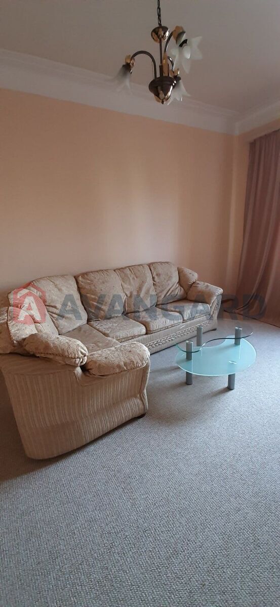 3 ����. ��������, 76/46/14 ��. �., 3/5 ���� ���� 12