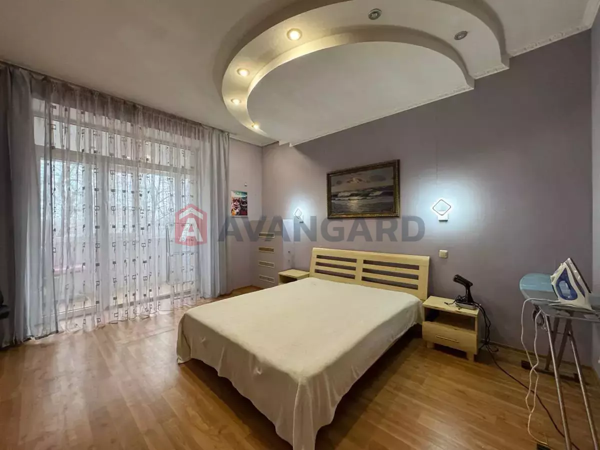 3 ����. ��������, 67/-/- ��. �., 4/4 ���� ���� 4