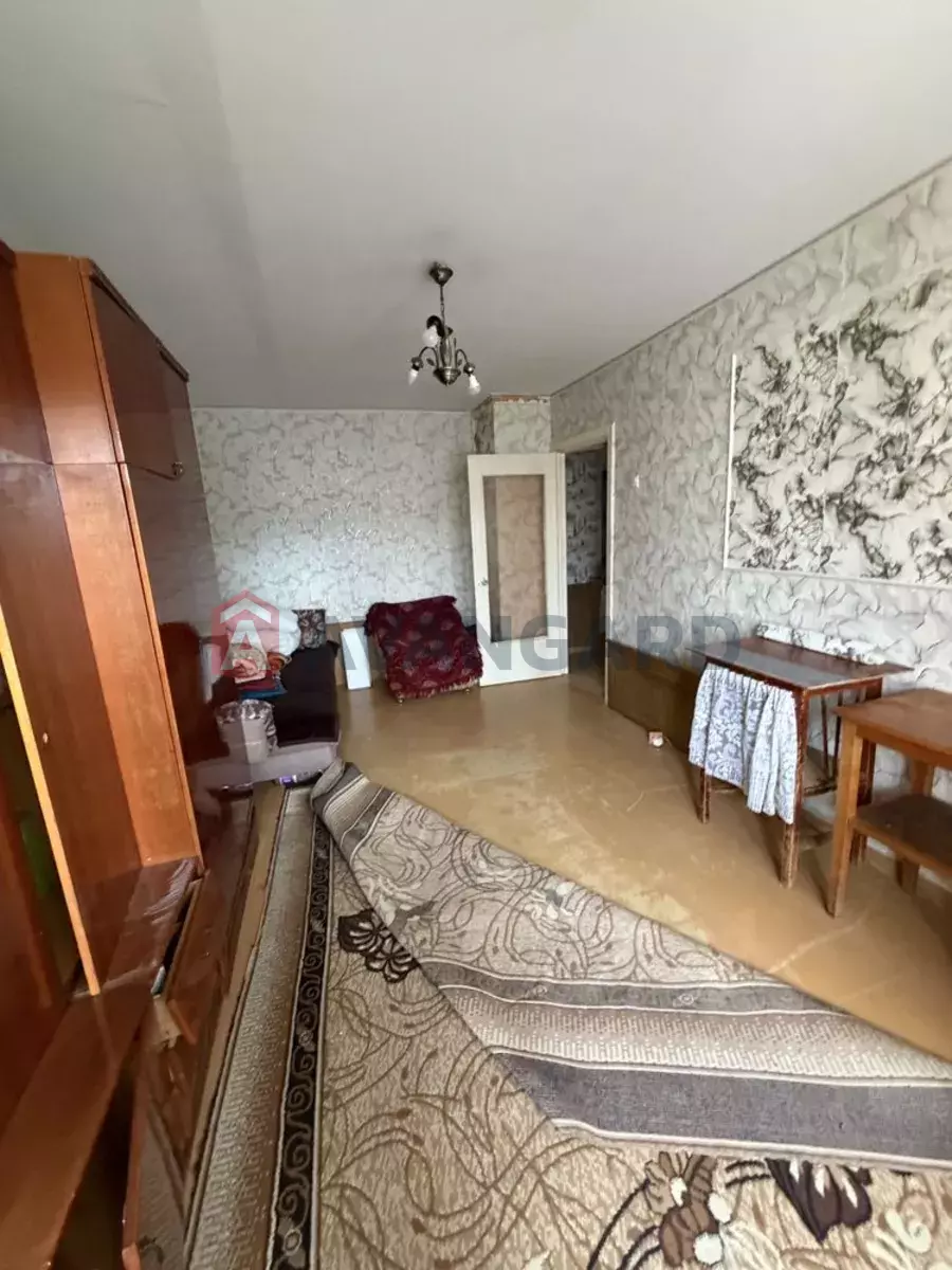 1 ��. ��������, 30/-/6 ��. �., 4/5 ������ ���� 1