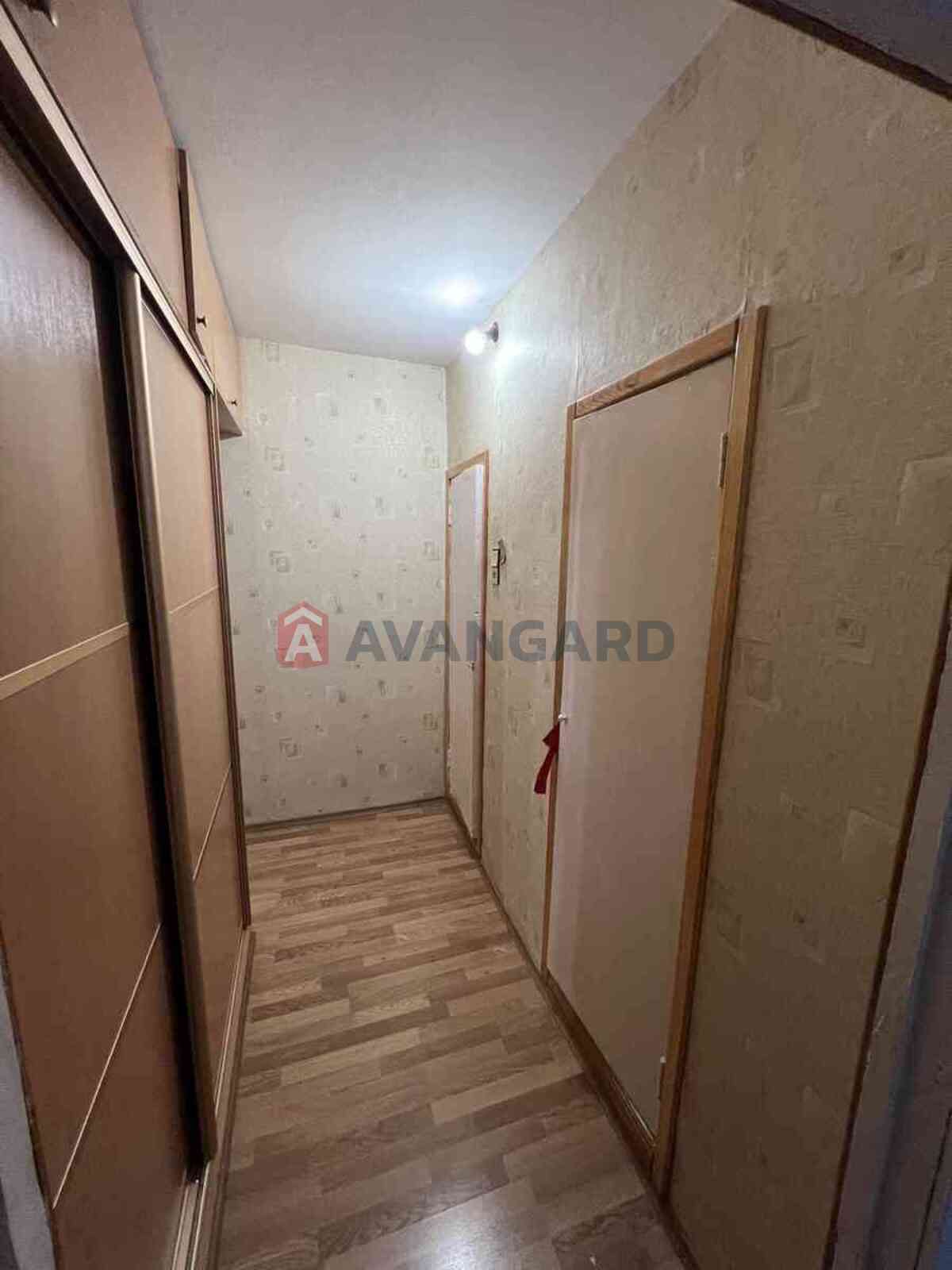 3 ��. ��������, 74/43/8 ��. �., 4/14 ������ ���� 8