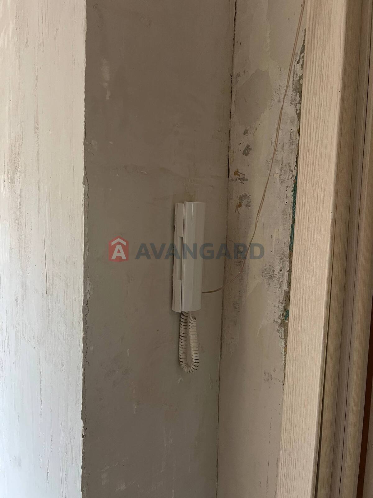 3 ����. ��������, 75/-/18 ��. �., 7/9 ���� ���� 16