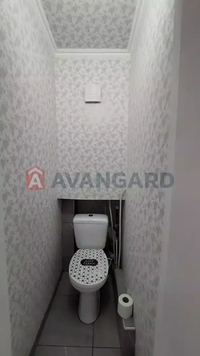 1 ��. ��������, 34/18/8 ��. �., 3/5 ������ ���� 11