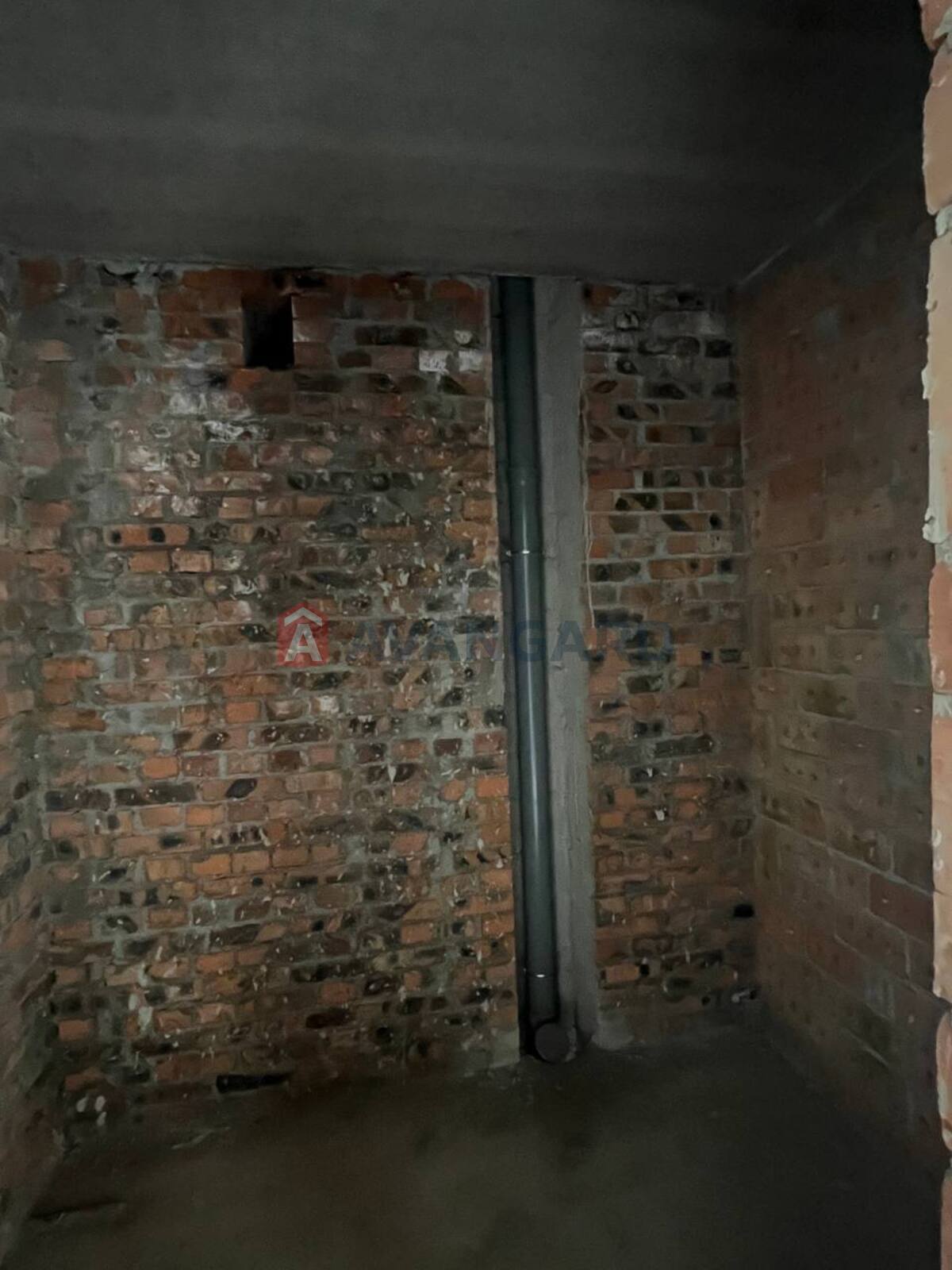 1 ��. ��������, 50.2/13.05/18.80 ��. �., 3/9 ������ ���� 10