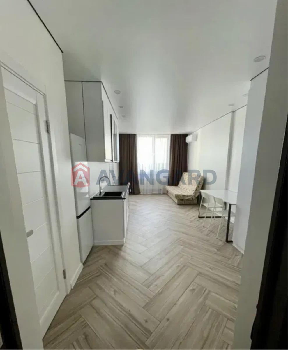 1 ��. ��������, 37/-/20 ��. �., 24/25 ������ ���� 14