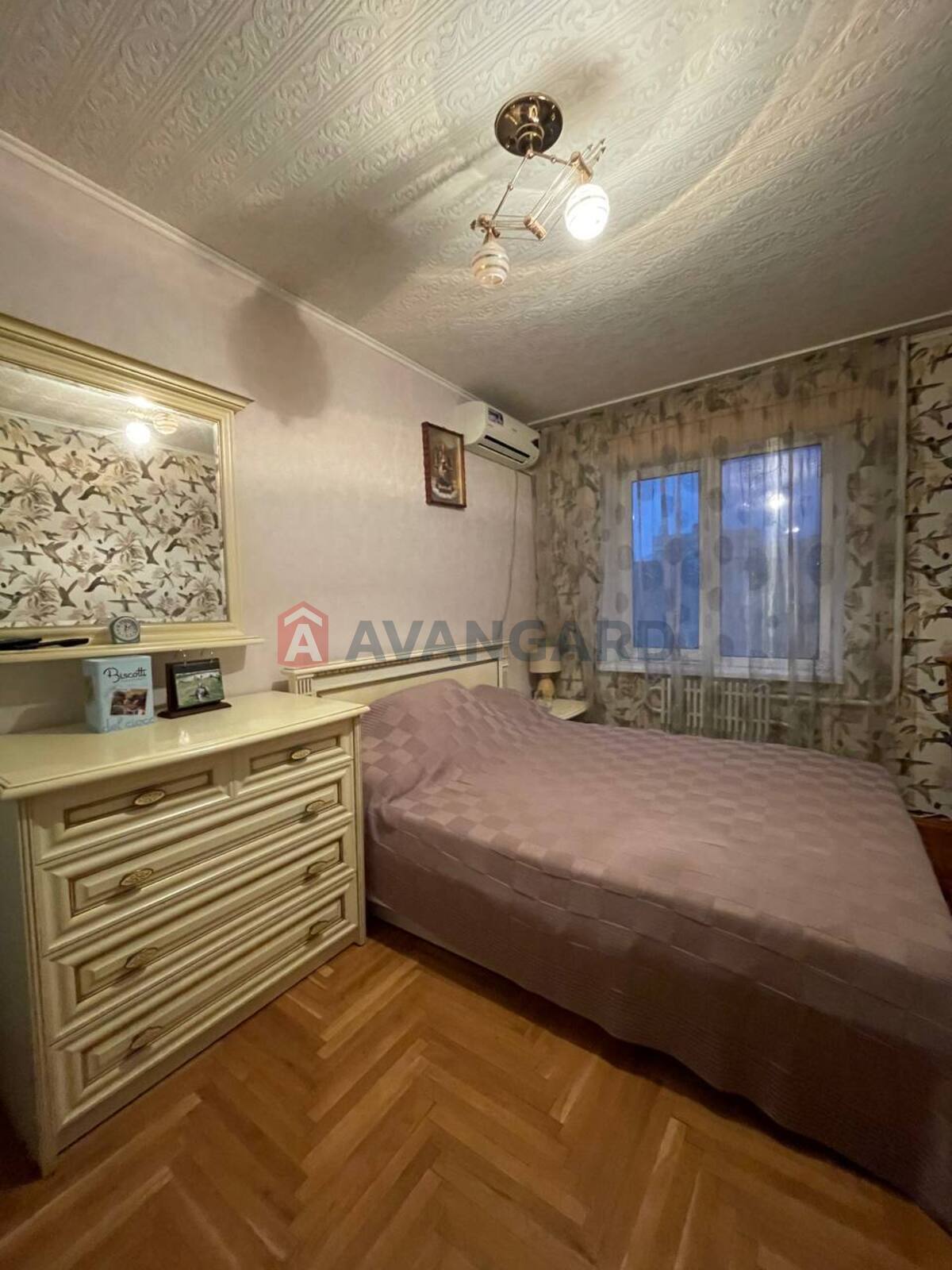 2 ��. ��������, 45/27/7,5 ��. �., 8/9 ������ ���� 1