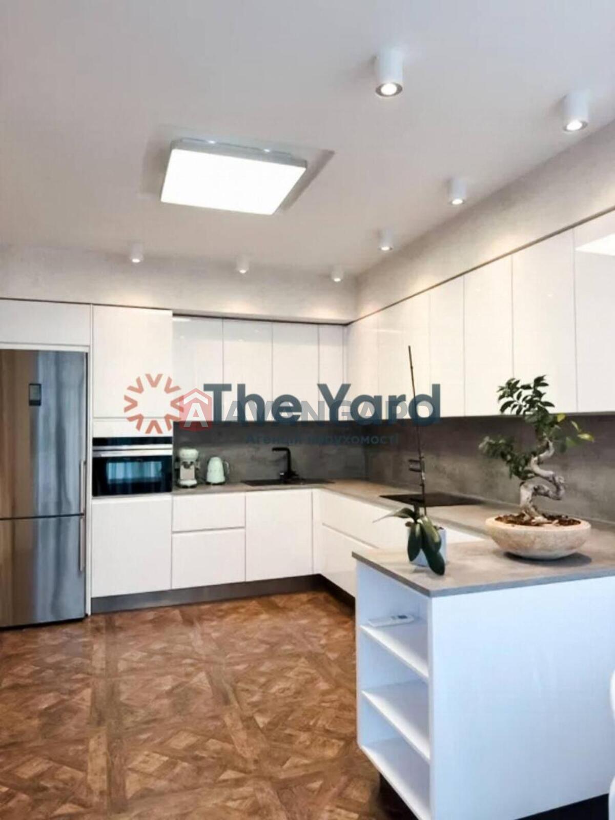 2 ��. ��������, 118/63/28 ��. �., 15/29 ������ ���� 1